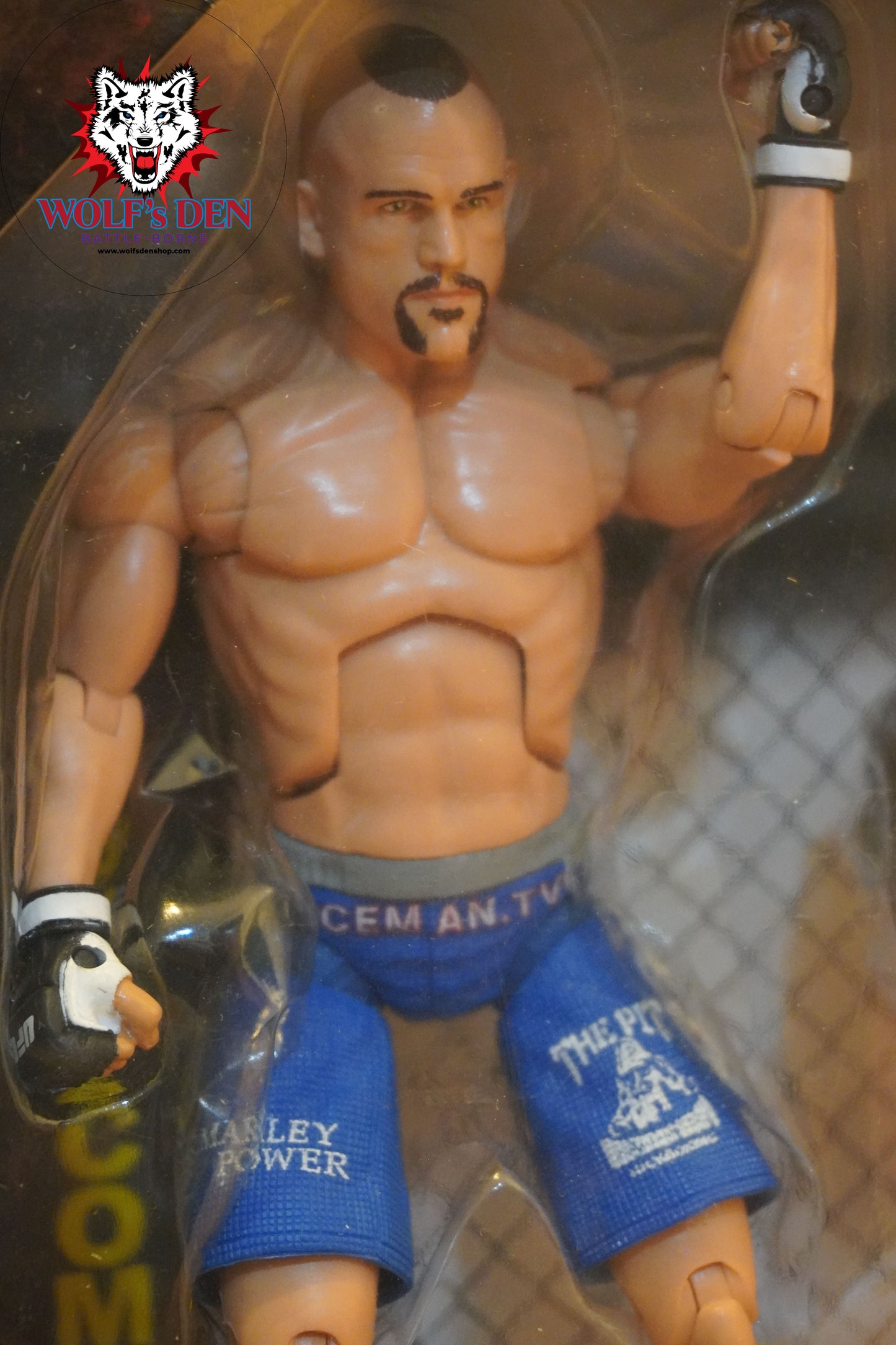 UFC MMA Action Figures Chuck Liddell vs Randy Coture with Light Heavyweight Championship Belt
