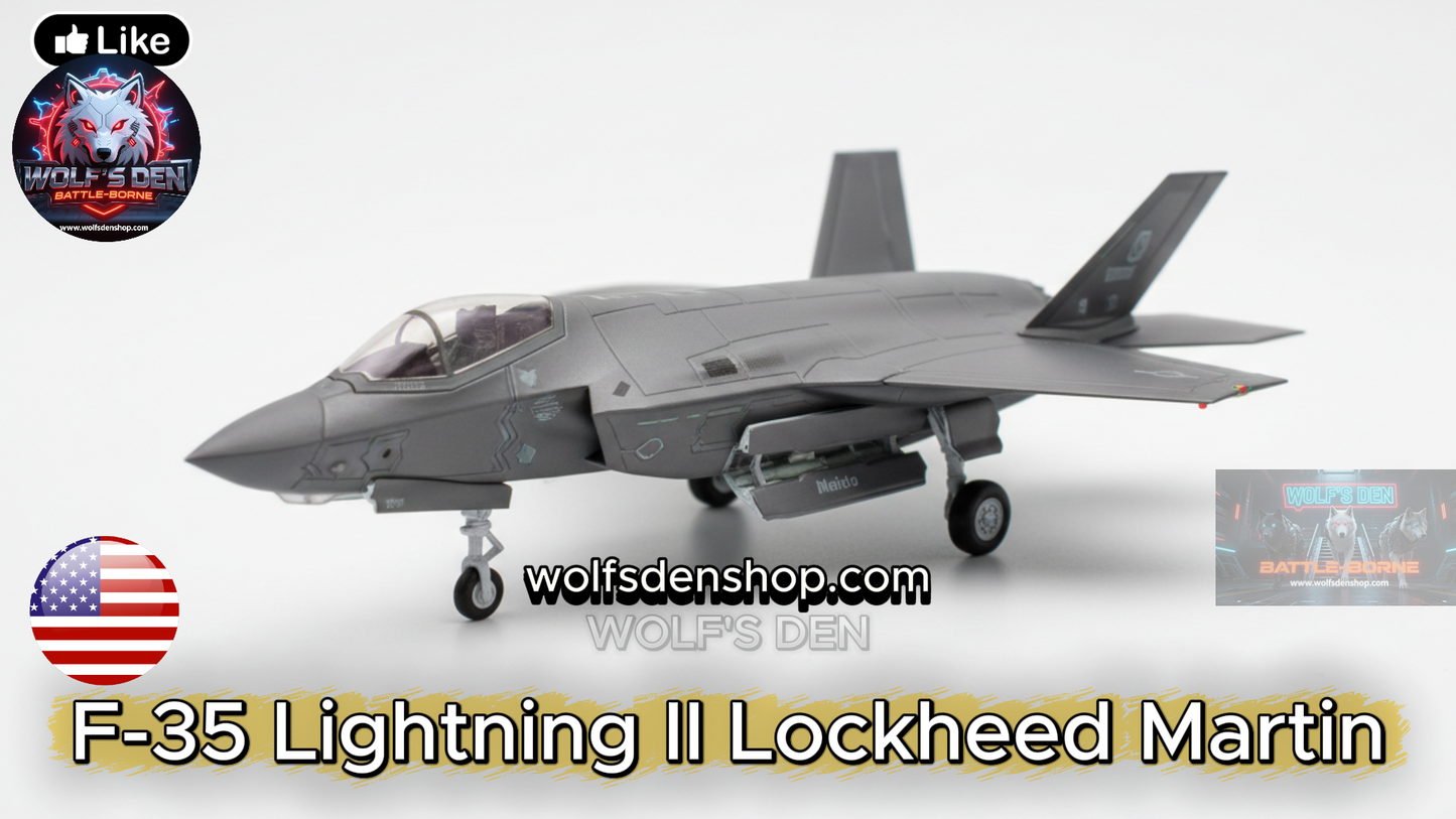 Maisto US Fighter Jet Collection - Stacy 'Afterburner' SkyHawk Series